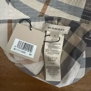 NWT Burberry Checkered Bucket Hat in Cream and Gray Size 58 NWT Burberry Checkered Bucket Hat in Cream and Gray Size 58  main image 4